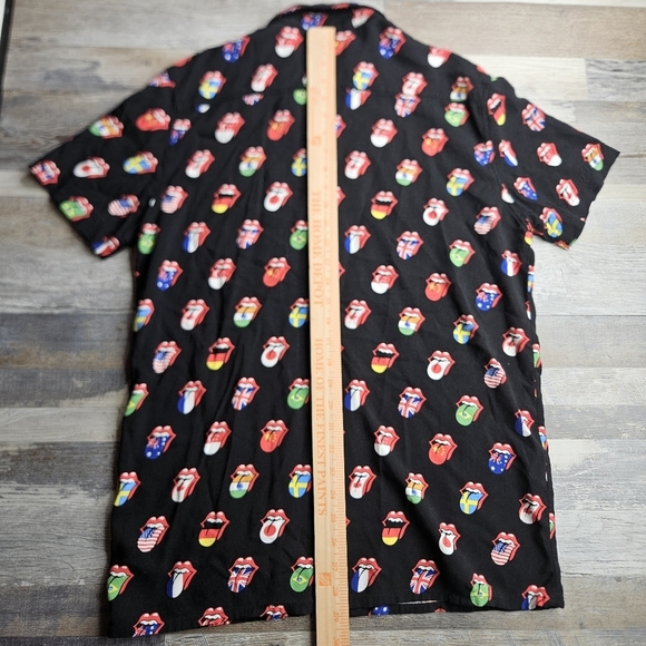 The Rolling Stones Tongue Button Down Medium Short Sleeve multi color - Picture 6 of 10